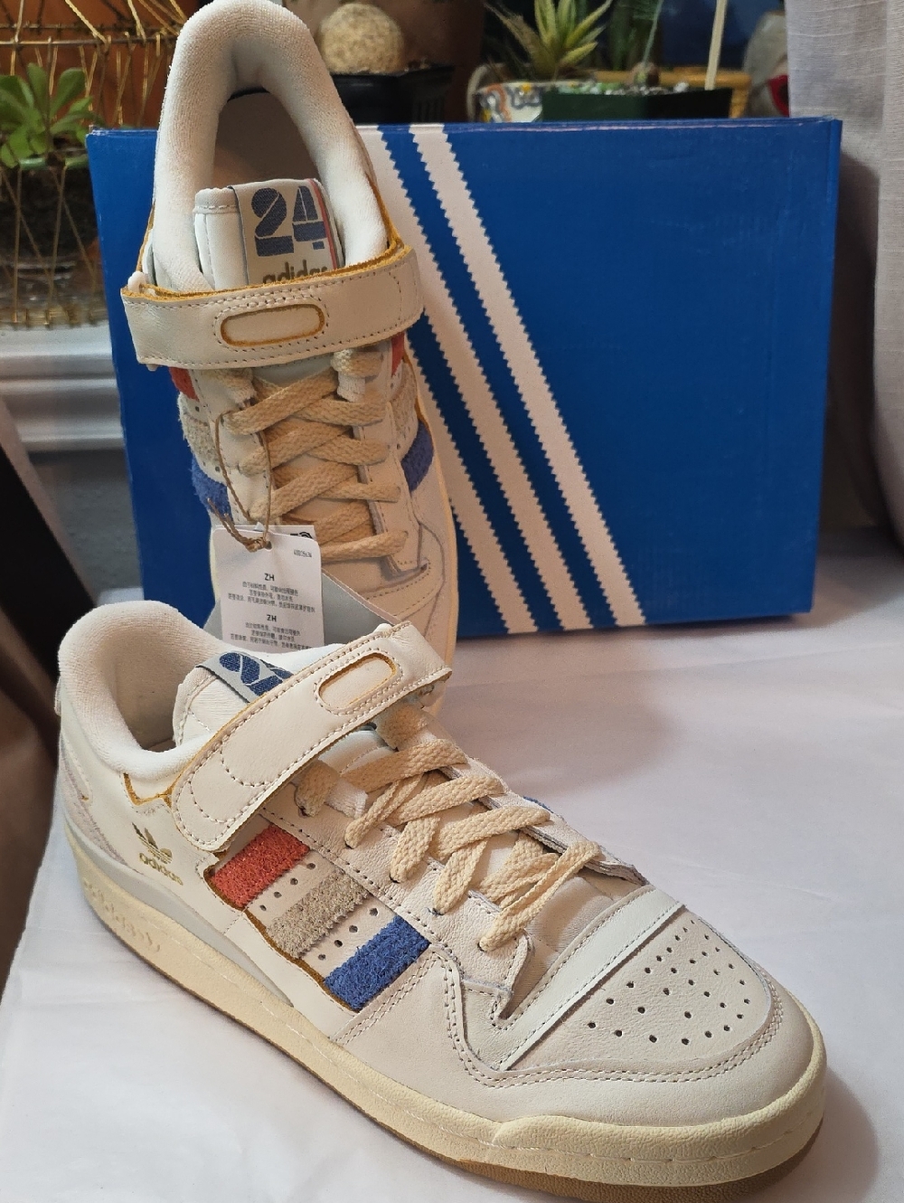 Adidas Forum 84 Low Paris Edition